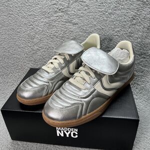 Madden NYC Women’s Silver FLDVR Sneaker Size 11 NWT Comfort Foam Casual Shoe